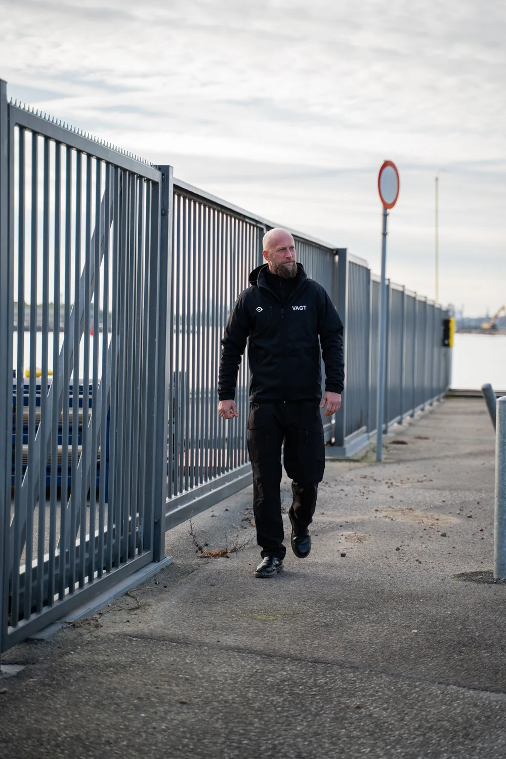 Proteon-vagt på udendørs tilsyn